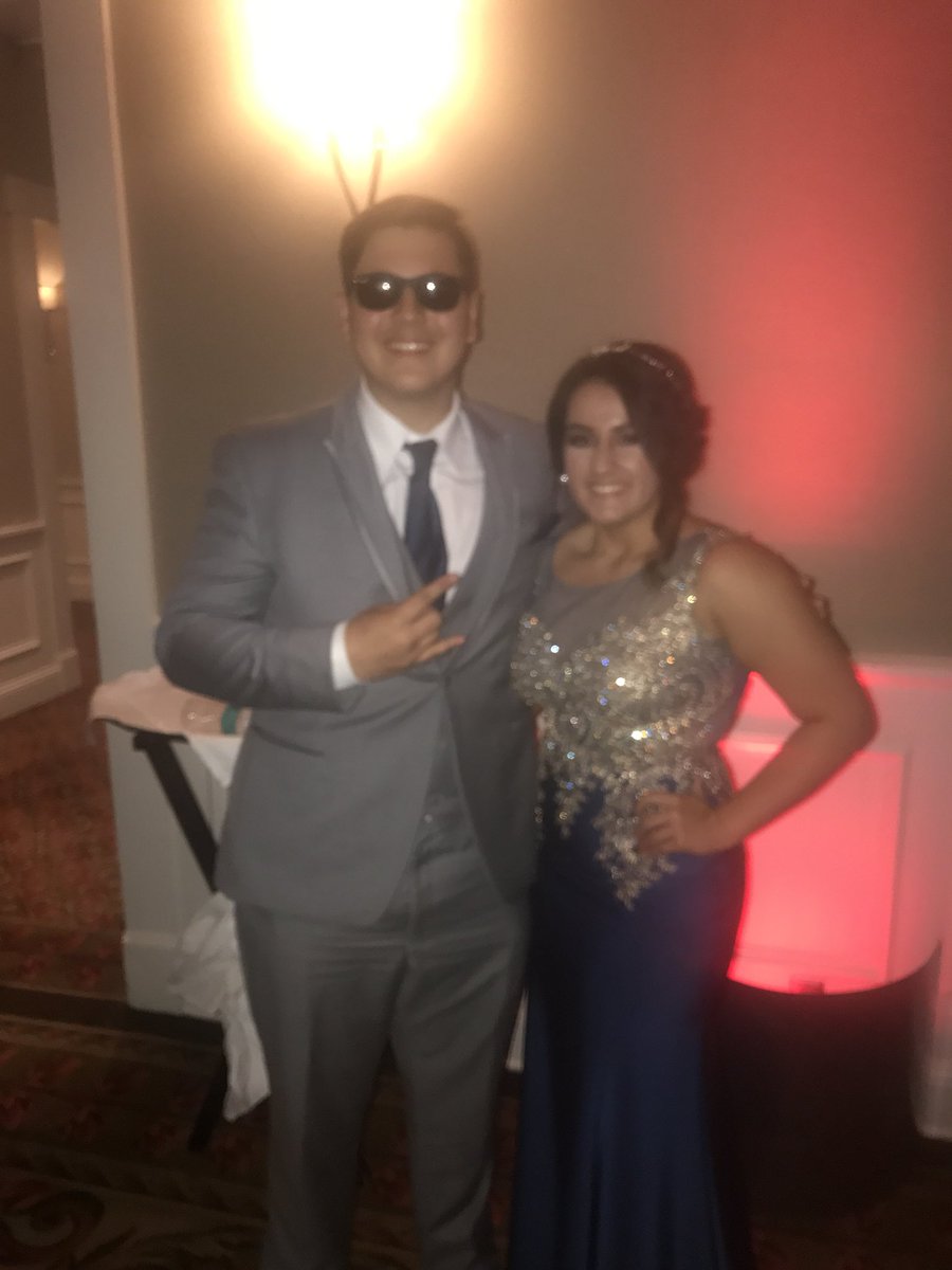 savannaaaahfe's tweet photo. Happy birthday Cobesss (u damn youngin’)🎉  I’m so glad we get to experience the best school in the world together!🤘🏽 Ur da best, love ya best friend! https://t.co/xU2xqDin4X