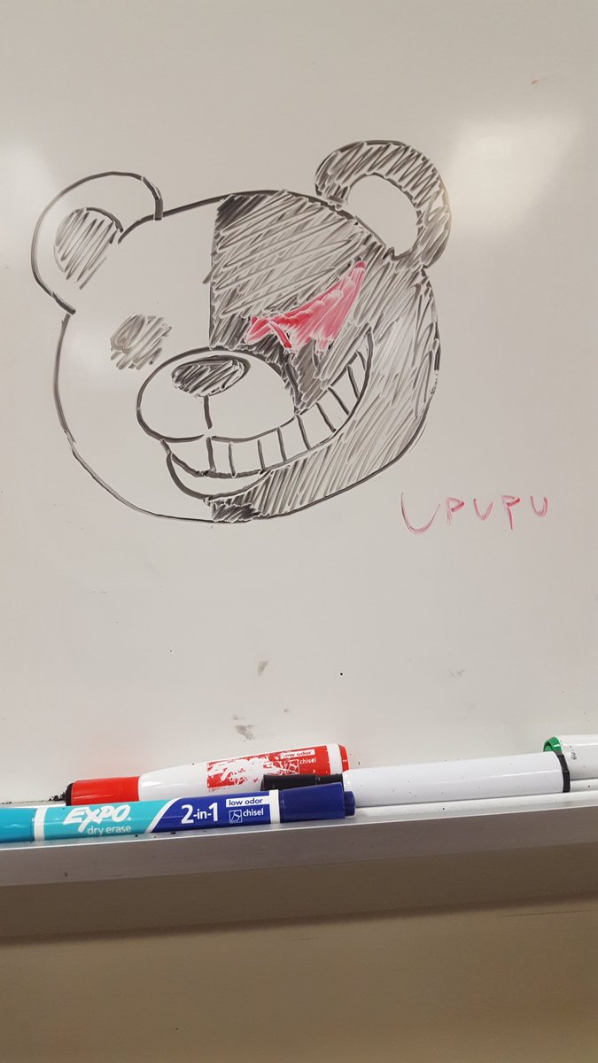 just_a_bear_'s tweet photo. Someone drew a bear! On white board!
Who is this man https://t.co/YNhDQ27Wyn