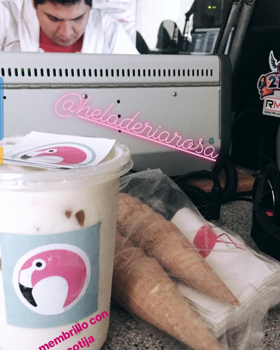 HeladeriaRosa's tweet photo. @yosoypolita @rmxradio @karinarmx ... esperamos les haya gustado el helado 😋
¡un gusto haberlos conocido! Atte (con queso): Rosa https://t.co/U4939FAv7r