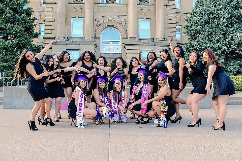 Cinnylopez's tweet image. I couldn’t have done it without their unconditional love and support. Love my SLG.💜 #gammasgraduate #wiu18 #womxnofdistinction