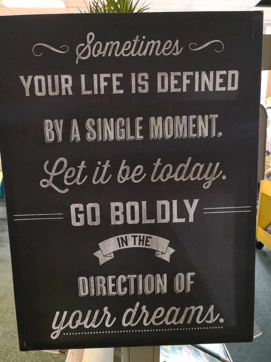 mariaschedvin's tweet photo. Overwhelmed. All school librarians in the world should spend a day with superlibrarian @nishkas and get some perspectiv. Thank you! #creo #dik #skolbibliotek https://t.co/6E95IEFYra