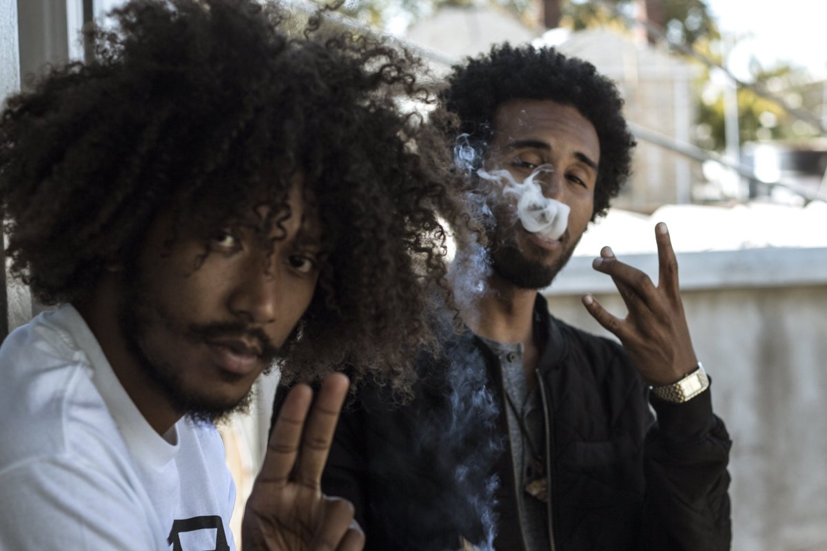 jetpackjones's tweet image. 2 years ago today @ToneOliver and I released our collab album “The Pad”.  This project will forever be relevant and enjoyable to listen to.  Still one of my all time favorite albums 🙏🏾

Prod. By Amber Haze
Album art by @eustvce 

jetpackjones.bandcamp.com/album/the-pad