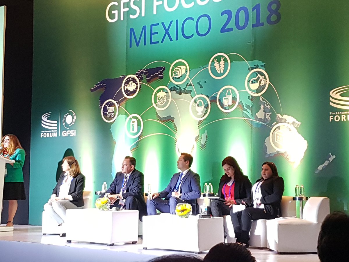 lcruzg01's tweet photo. @myGFSI presenta a los estándares de #inocuidad en #gfsimexico @lchuboff @plopezcervantes @SQFI https://t.co/FxTvPjgnJ5