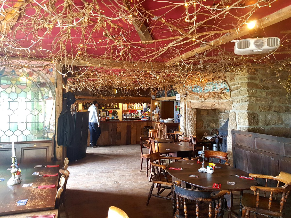 <a href="/sevenstonesinn/">Seven Stones Inn</a> one of the most amazing pubs I have ever visited. I'll be back!