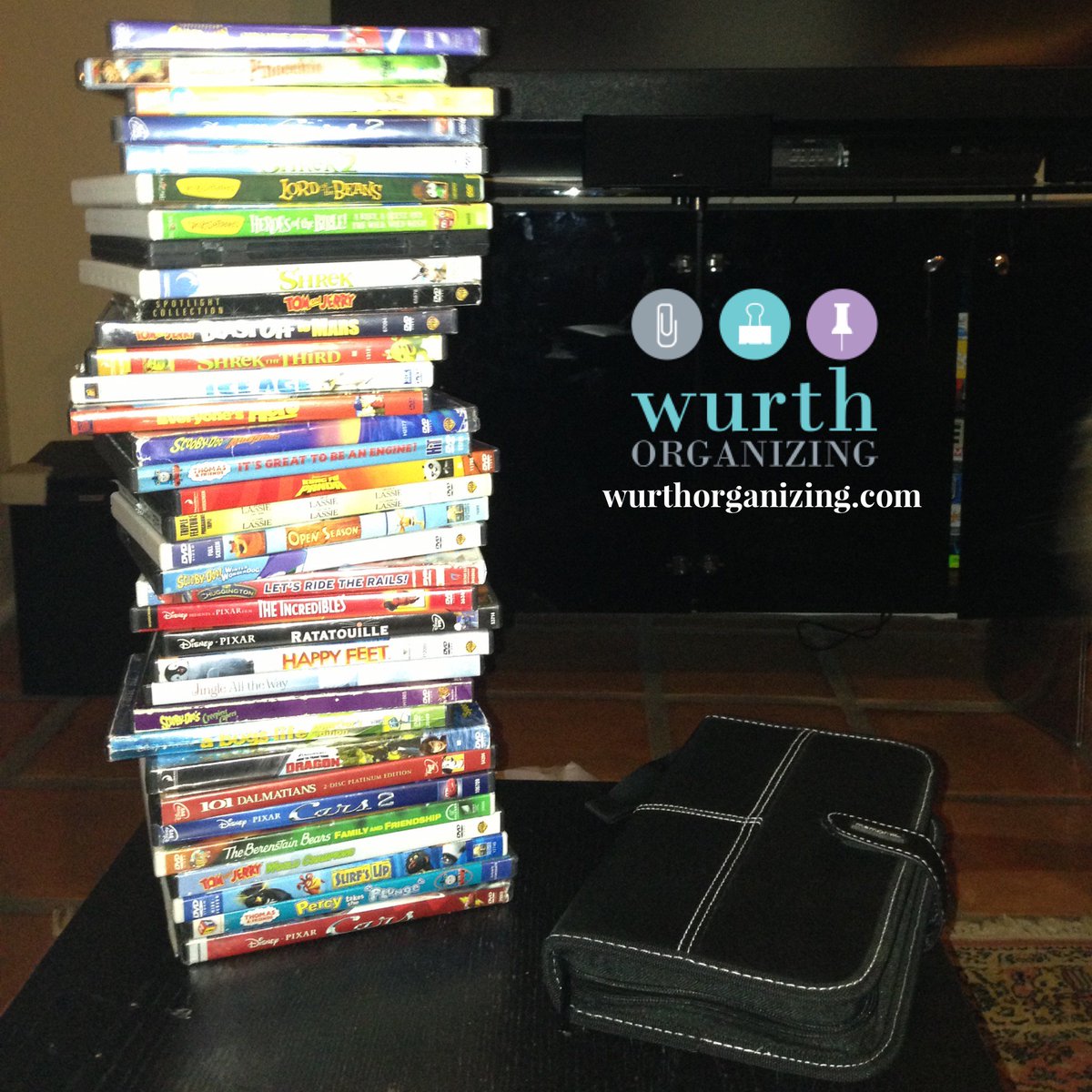 WurthOrganizing's tweet photo. As the temps rise this weekend in Arizona, here is a great organizing idea for the kids to do! Take all your favorite DVDs and put them inside one single zipper case.
#MomWin π #wurthorganizing #homeorganization #timetogetorganized #organizing https://t.co/KpFR7dpqof