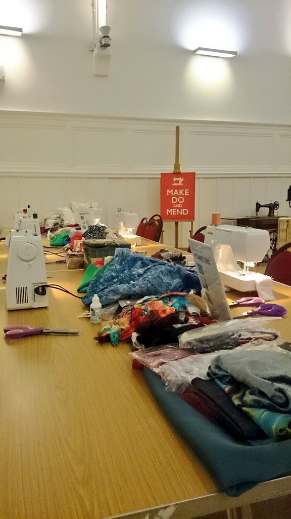 jennyathings's tweet photo. The #SingerStories Festival is underway! A fantastic showcase evening with live music &amp; lots of memories of Singer - and of course loads of sewing machines on display! Pop in @ClydeTownHall 10am-4.30pm tomorrow and see us!  #collectionsofficer https://t.co/RTL9mc6sHb