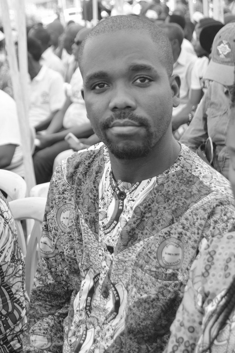 MuzuriPatient's tweet image. Ils s'inféodent au tribalisme pendant qu'ils font l'apologie du nationalisme. Hypocrites qu'ils sont ! #Bâtissons #une #vraie #nation !