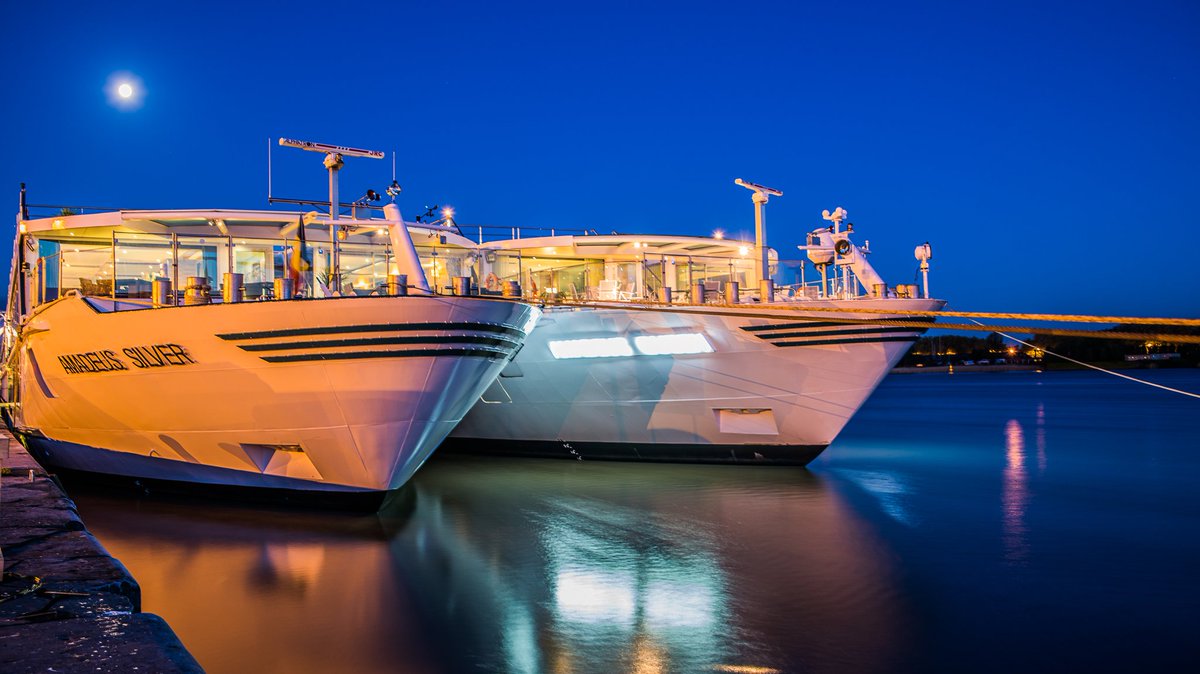 Kzen oek weral een pak fotokes oan't pakke! Ziedis oep denantwerpenaar.be!