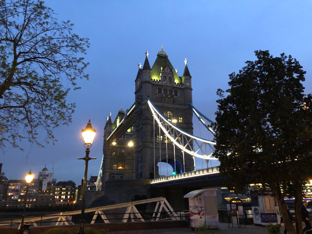 EffectivityExp's tweet photo. Very fortunate to find myself in #London following #Trailhead and being inspired by interesting people at #Salesforce https://t.co/Dmy8CyPqLy