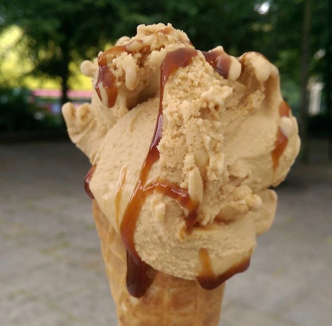 A sunny bank holiday weekend is on the cards, MOO PIE gelato are ready for you! <a href="/thefoodnflea/">food + flea market</a> 
instagram.com/moopiegelato