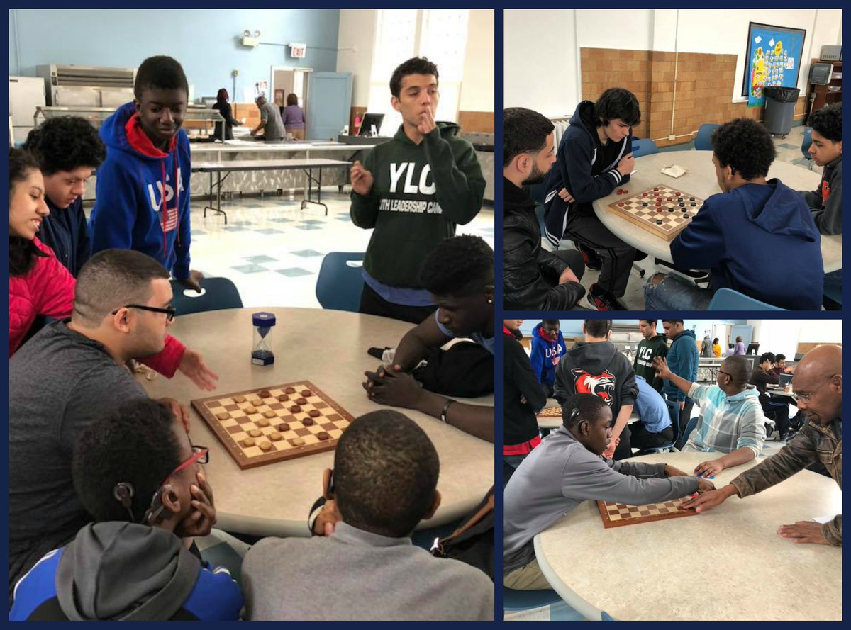 NYSD1817's tweet photo. Fanwood #students choose to use part of lunchtime to compete against each other in #checker tournaments. They're becoming stronger learners by flexing their #mentalmuscles. #Memory #ConcentrationSkills #ProblemSolvers @4201Schools https://t.co/8q0WxrLoqP