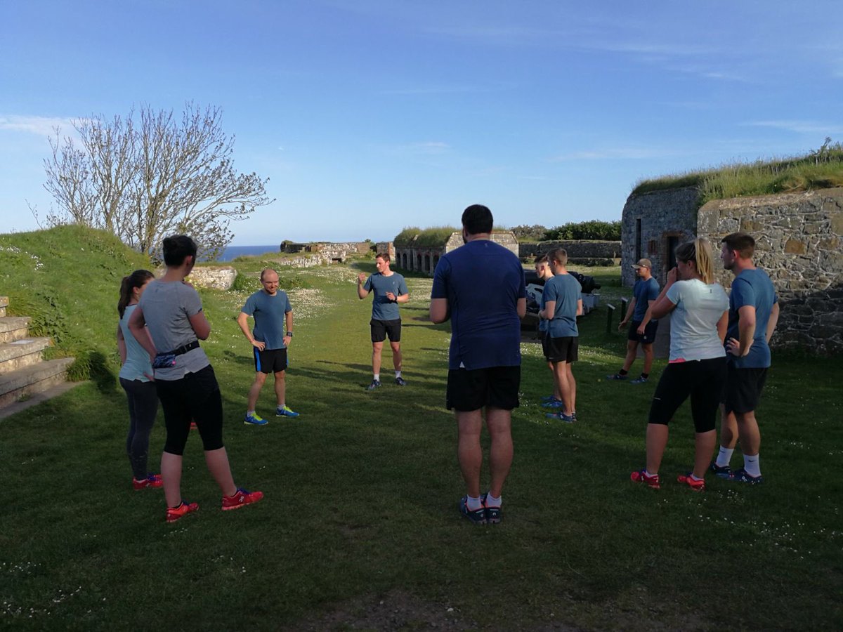 FletcherSports's tweet photo. Beautiful evening with @on_runningUK for a #runningremixed event trying out the Cloud X shoes. Thanks to all that came along. #onrunning #runonclouds https://t.co/ROsVvXZRyf