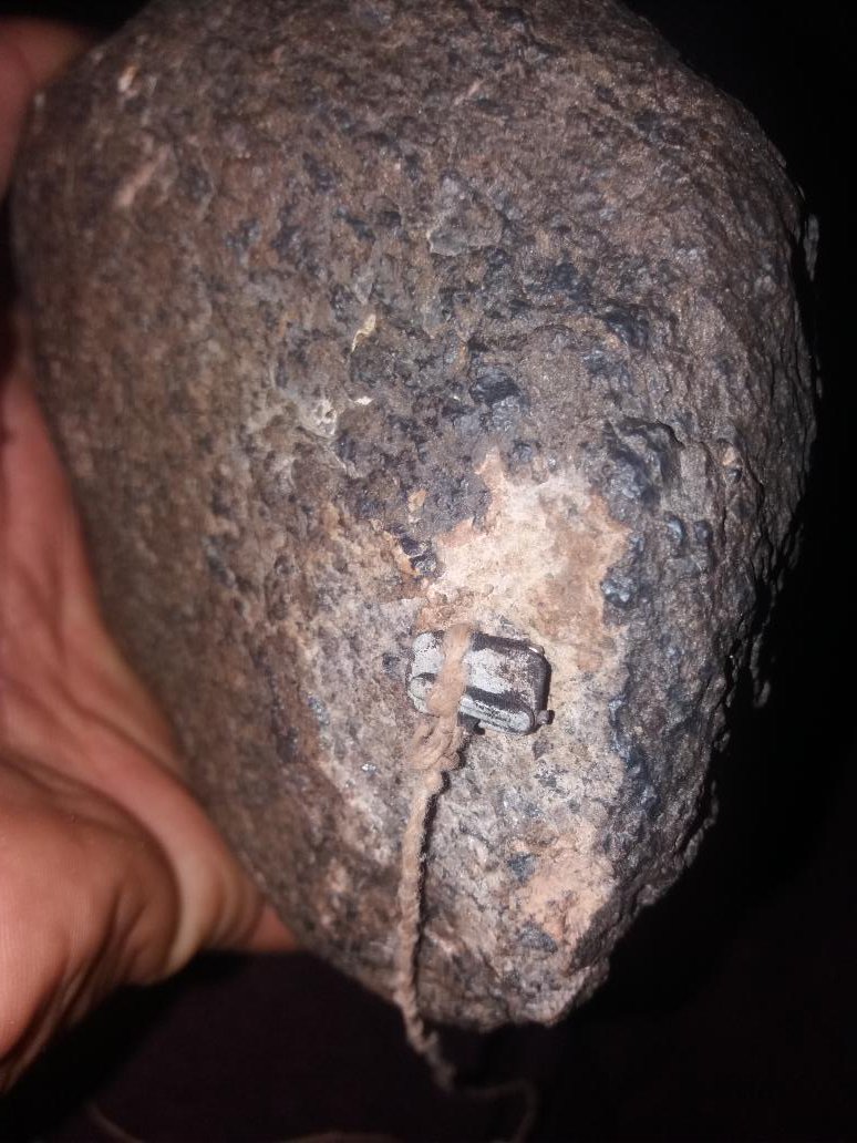 nacerspc1's tweet photo. Meteorite for sale. https://t.co/m6fThbXNJ3