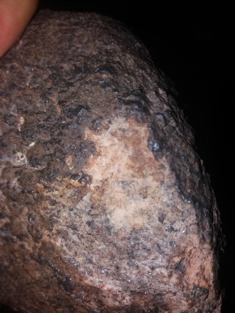 nacerspc1's tweet photo. Meteorite for sale. https://t.co/m6fThbXNJ3