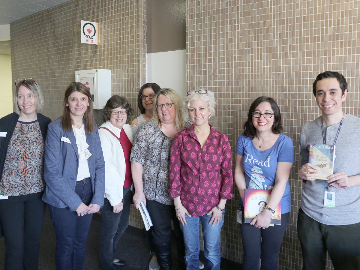 ahml's tweet photo. Close to 400 eager fans of all ages showed up to the Forest View Education Center to meet #KateDiCamillo on 4/28 #AHMLAuthors #LitMonth https://t.co/25wQ1EPsrz https://t.co/8yLtBi8Vhc