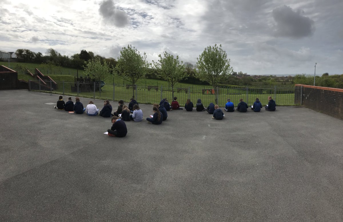 BrynYear5's tweet photo. Taking a break from tests to do some landscape drawing. @BrynSchool https://t.co/P2jSIKYhwp