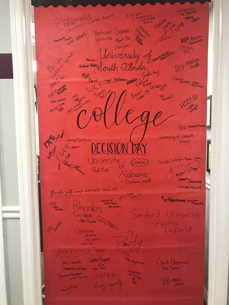 RogerJodyD's tweet photo. College Decision Day at school today!  So excited to see what the future holds! @cedarville #SCAclassof2018 Thank you to our amazing guidance counselor @malloryreveritt for making this a great day for our seniors! https://t.co/SuDydhHig2