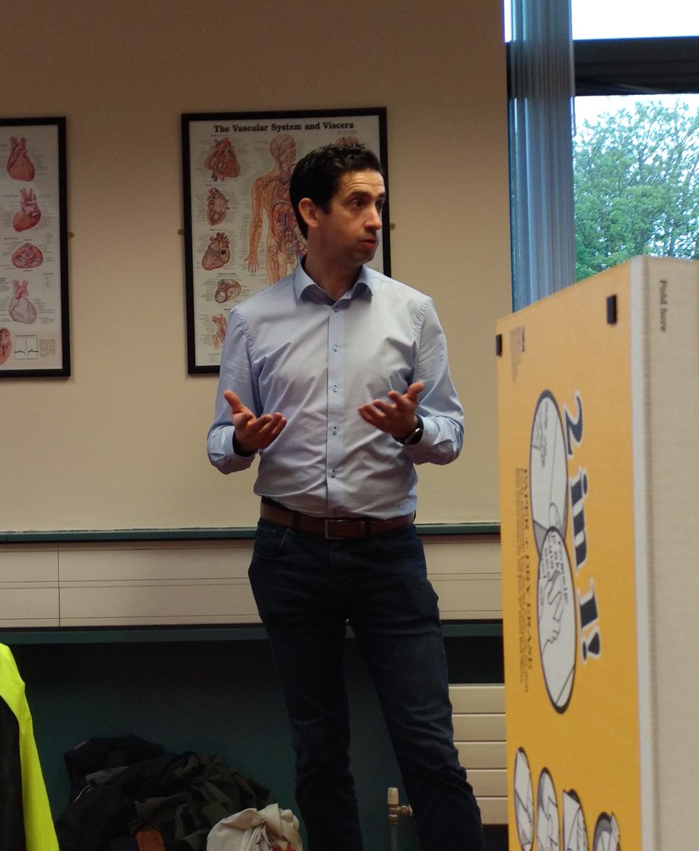 RonanCodes's tweet photo. Kick off talk from Eamonn Larkin this morning for the #resHackathon
@resilientsys @ibm_in_ireland
@IBMSecurity @mvzadel
#ibmgalway https://t.co/T8ZJbfC50x