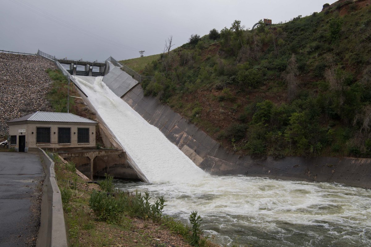 usbr's tweet photo. Welcome back to another week with Reclamation! Our Dam of the Week is Echo Dam, located in Utah. Echo Dam is a zoned earthfill structure near the town of Echo. Learn more: https://t.co/EjEtlfgt2h #DamOfTheWeek #Utah #Water #UTwater #PhotoOfTheDay https://t.co/5NNhI31T7r