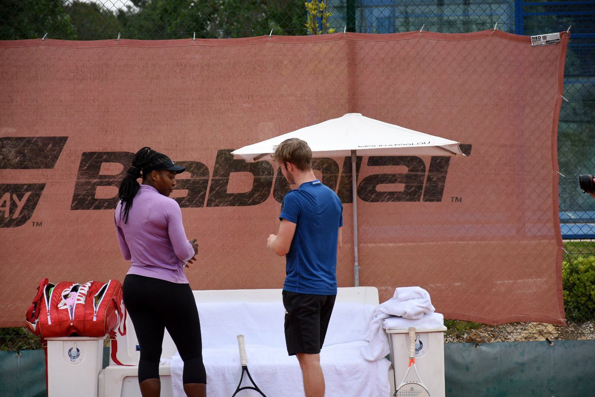 🎾👍Wow! What an amazing opportunity! It’s a long way from grinding it out at <a href="/AlderleyTennis/">Alderley Edge Tennis</a> !! Well done David Q!!👍🎾 #hardwork #serena #mouratoglou #movement #veryproud