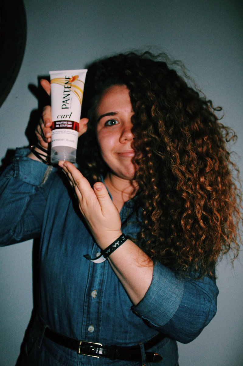 samEv5's tweet photo. No shame y’all. Gotta use what the good lord gave me. Notice me @Pantene #PanteneHair #NextLevelHair https://t.co/xkKAHhsBOw