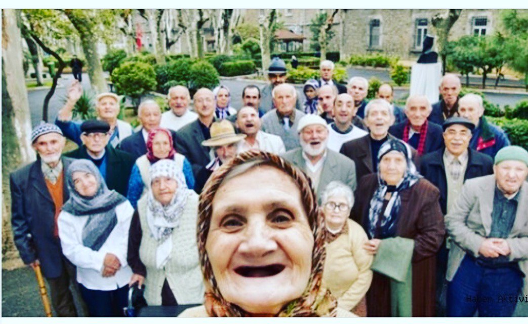 Kimsesizlerin kimsesi olmak icin hazırlıklarımız devam ediyor. 11 mayis Cuma günü Darülaceze yararına verecegimiz konserimize herkesi bekliyoruz .💖 #HayırlıCumalar #darülaceze #istanbularmoni