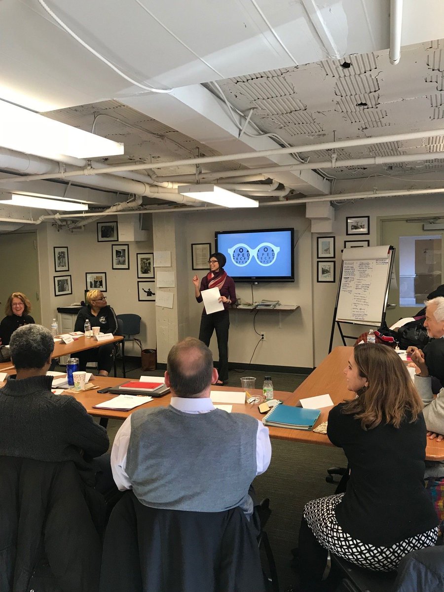 missionprtnrs's tweet image. #TBT @carriefox leading a messaging &amp;amp; #strategysummit for @jubileehousing, using the principles of #designthinking #missionforward