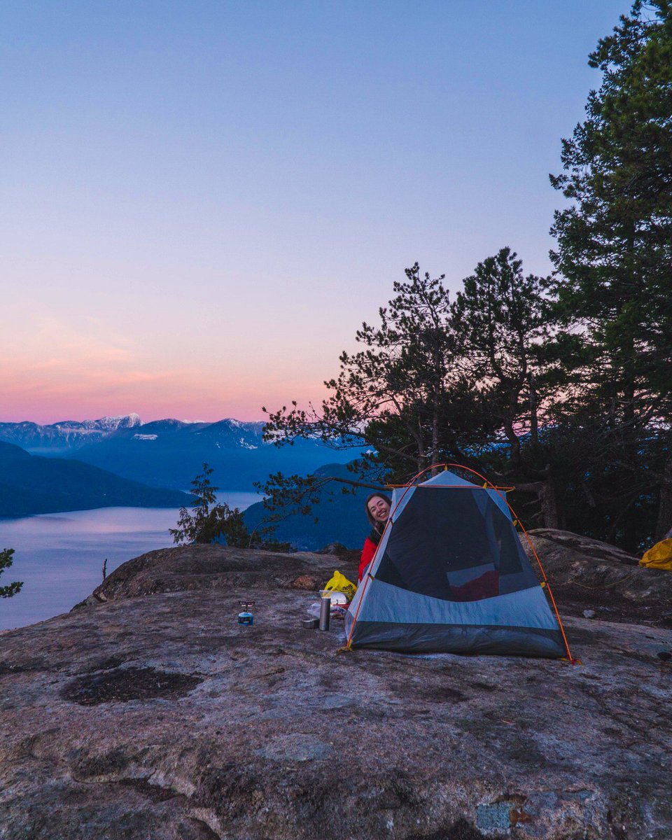 WeatherBug's tweet image. Make sure you catch the sunset and #knowbefore you go camping this spring!
📸: @exploredventure / Instagram #springenergy