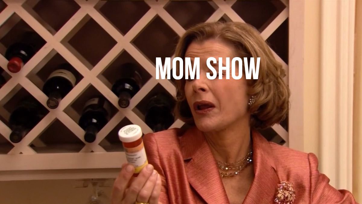 comedyhereshows's tweet photo. 10 days until #MomShow at @DuckRoom in @TheDelmarLoop and you know what they say about apples? A martini a day keeps the doctor away. SAT [05.12] Doors at 7P | Show at 8P. https://t.co/ZAXekq7XKL https://t.co/JU5xSx0W0g