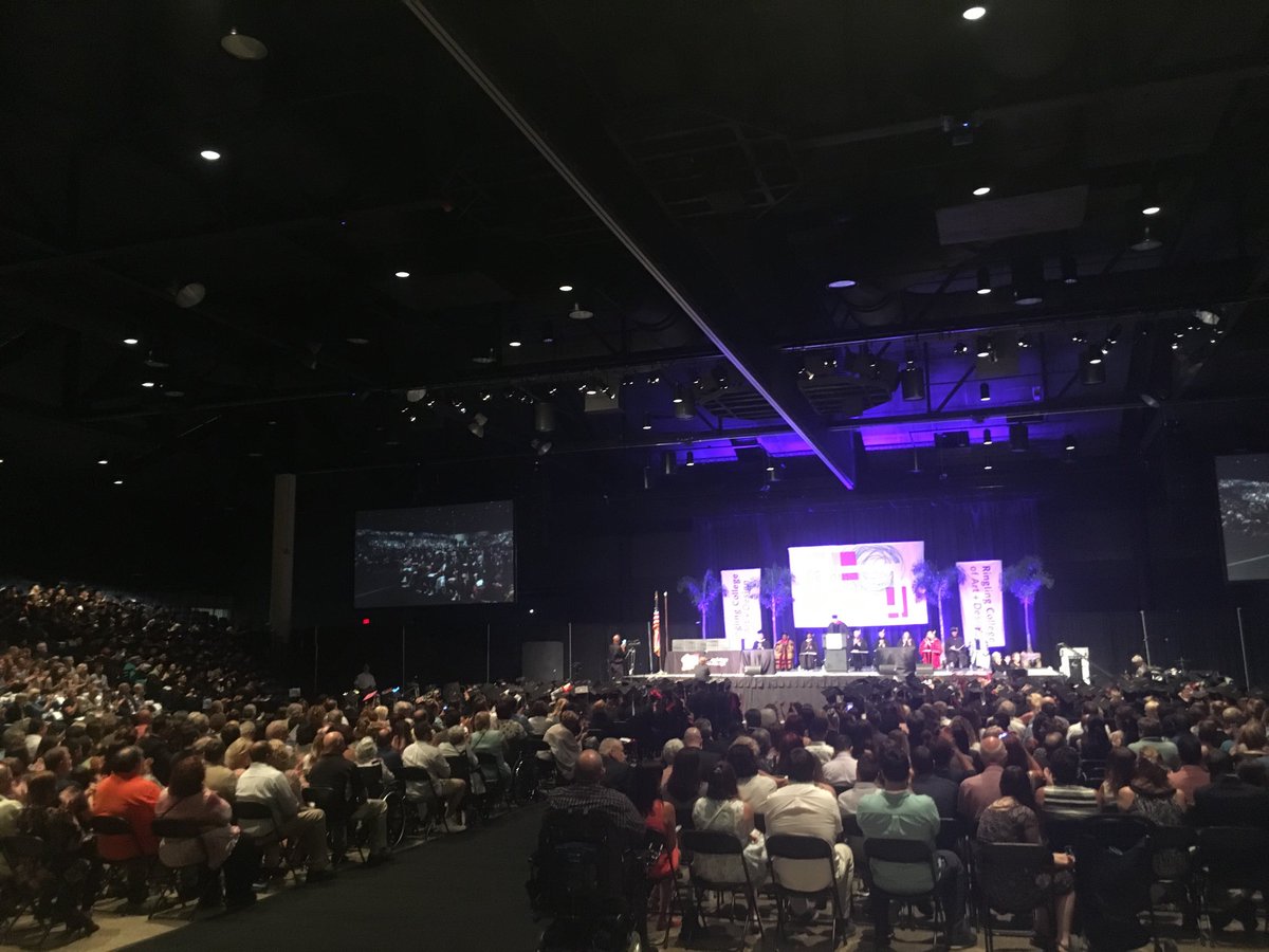 Showtime!! #ringlinggrads