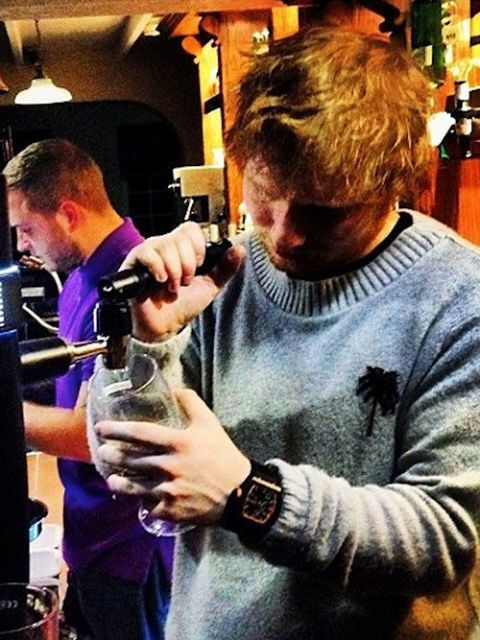 Some laugh! Some red haired lad called Ed Sheeran just ordered a round for everyone in the Idle hour right now! 😎 #WelcomeToCorkEd #QuietPints #EdCork #EdSheeranCork
