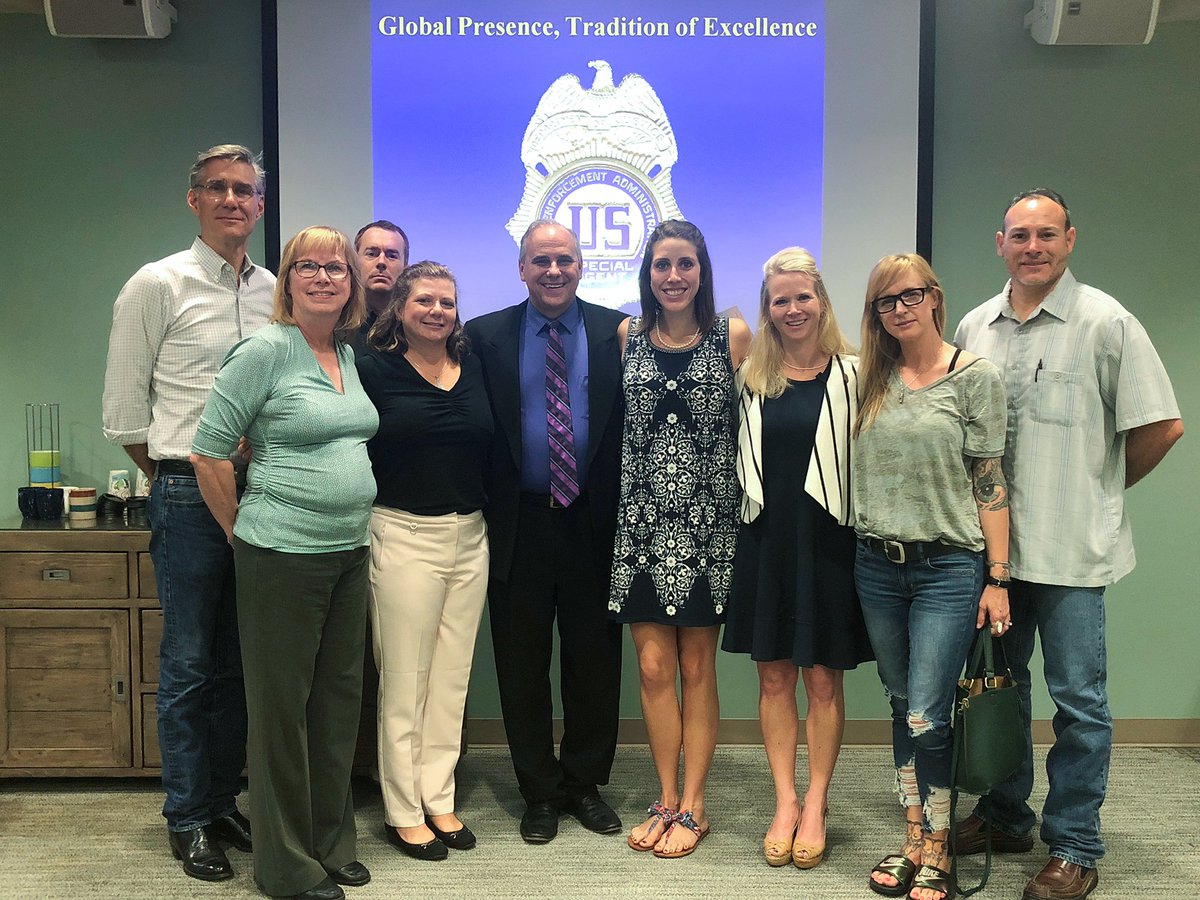 UTPUI_Addiction's tweet photo. Many Thanks to @DEAHQ Special Agents Wendell Campbell, Gina Giachetti, &amp; Armando Talamantez for their Coffee Talk on #Fentanyl in counterfeit pills, heroin, &amp; other drugs. A stark reminder for more effective #Education and #intervention strategies at all levels. #UTPopUp2018 https://t.co/L0902ysSt6