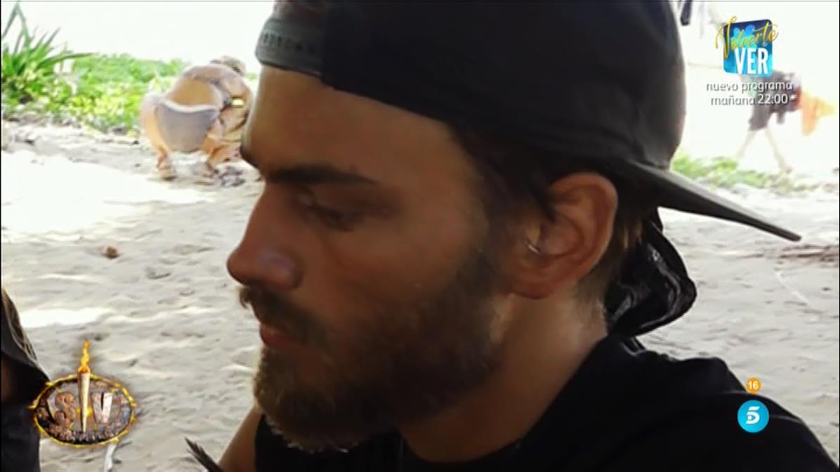 Supervivientes's tweet photo. ¿Quién tiene razón?

🔁 Sergio, clarísimo
❤️ Sofía, por supuesto

> https://t.co/0FBgMJbayp | #SVGala8 https://t.co/jMTTQQxczM