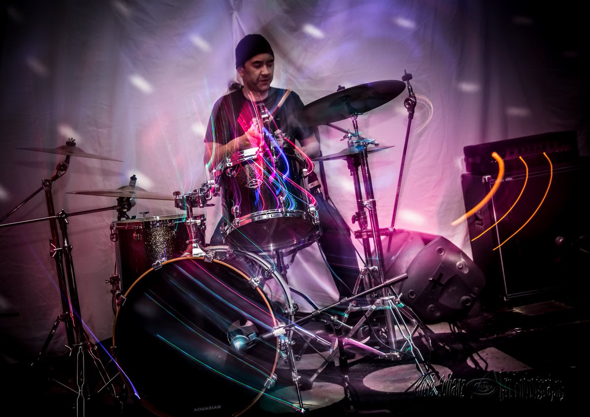 SciflyerBand's tweet photo. More pics from @SeagazeFestival 2018!  (Photos by Chris Schanz) #sciflyer #seagazefestival #Seattle #chrisschanz https://t.co/bZ5Ni22irO