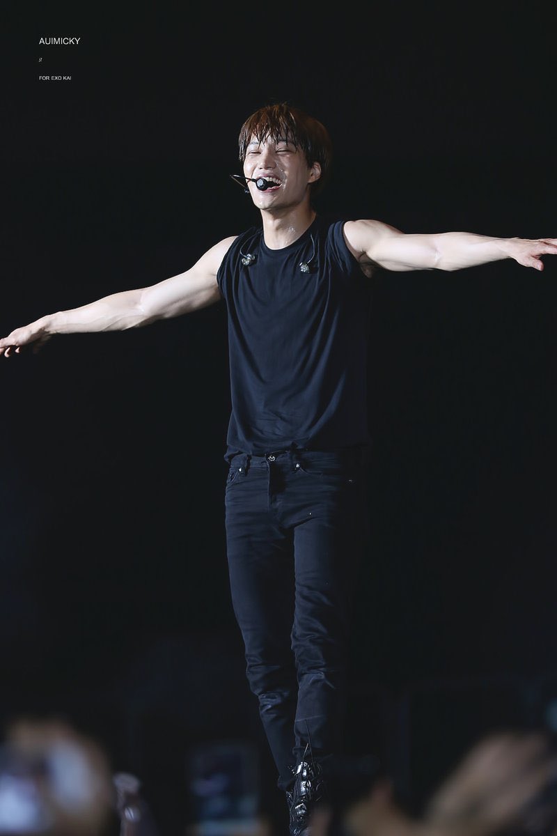 jongin pics (@niniarchive88) on Twitter photo 