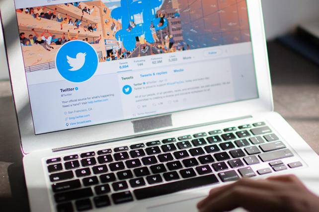 adage's tweet photo. Oops: Twitter says you should change your password after bug found https://t.co/W223gOpn8K https://t.co/Z389zcMqAT