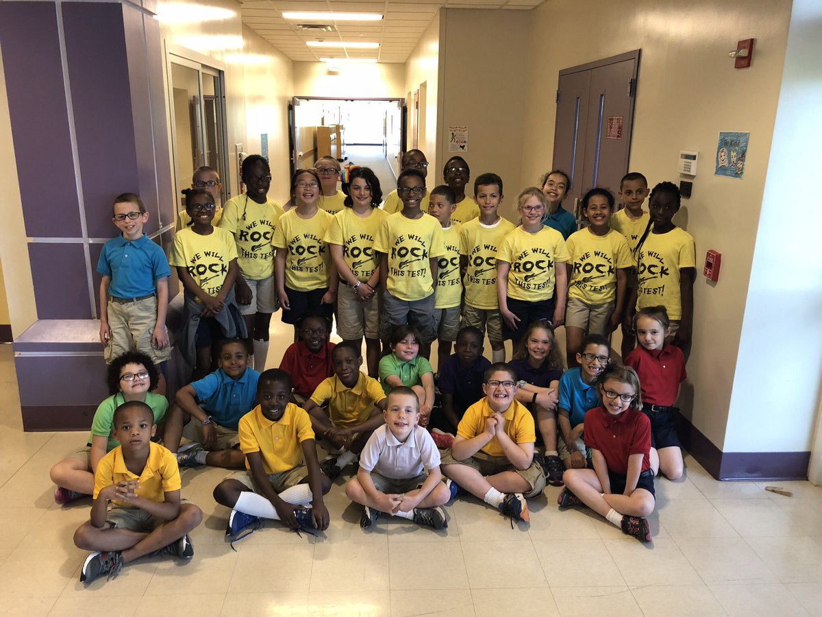 MrsWitmersClass's tweet photo. Celebrating successful PSSA test takers, AKA as our 4th grade buddies, with some ice cream!🍦 #grit #foreverfriends #Milts @miltonhershey @MHPrincipals https://t.co/qqBaPyL5F3