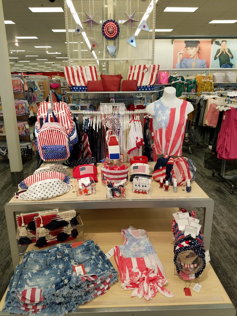 It's never too early to start planning that perfect #outfit you'll wear for #MemorialDayWeekend
#984medina #MemorialDay #TargetStyle #style