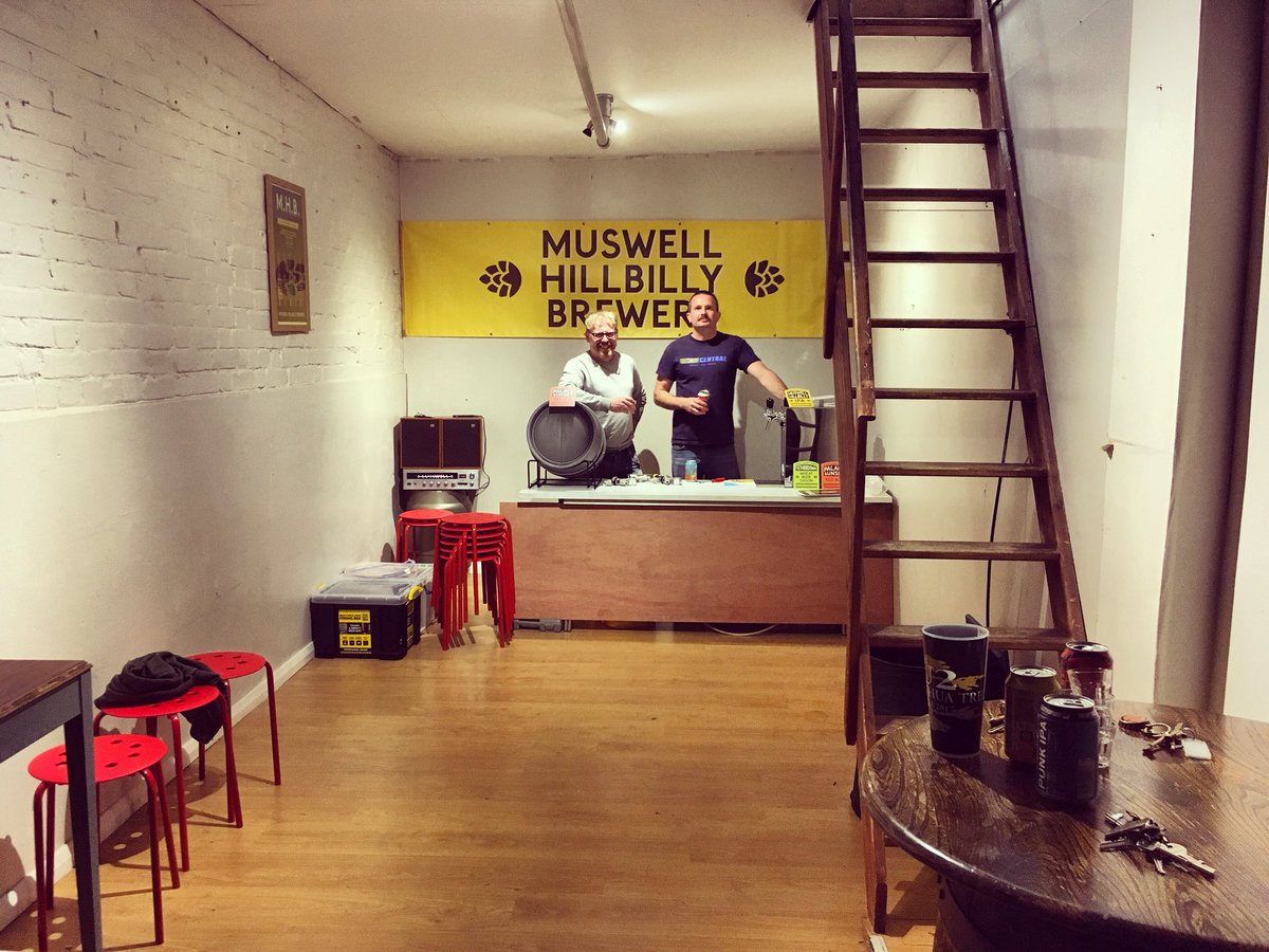 Happy nearly bank holiday weekend, y’all The Hillbillies have a pop up taproom in 14 Avenue Mews, tomorrow night 6-10pm, and Saturday from 12-11pm. The Hillbillies are on tap, yo! 🍻🥂 📷<a href="/chachachavintag/">CHA CHA CHA vintage</a> #popup #taproom #craftbeer