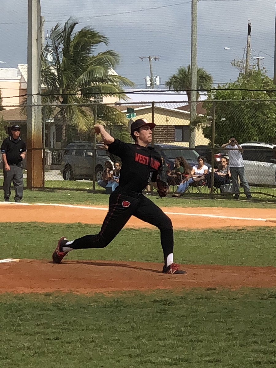 aconcepcion5's tweet photo. @westlandhialeah Michael Paez throwing a gem shutting out @MaterBaseball for District Championship @BoosterWildcats @whsh_pepclub @whsh18 @westland2019 @FHSAA @HeraldSportsHS https://t.co/GQkfKK2L4b