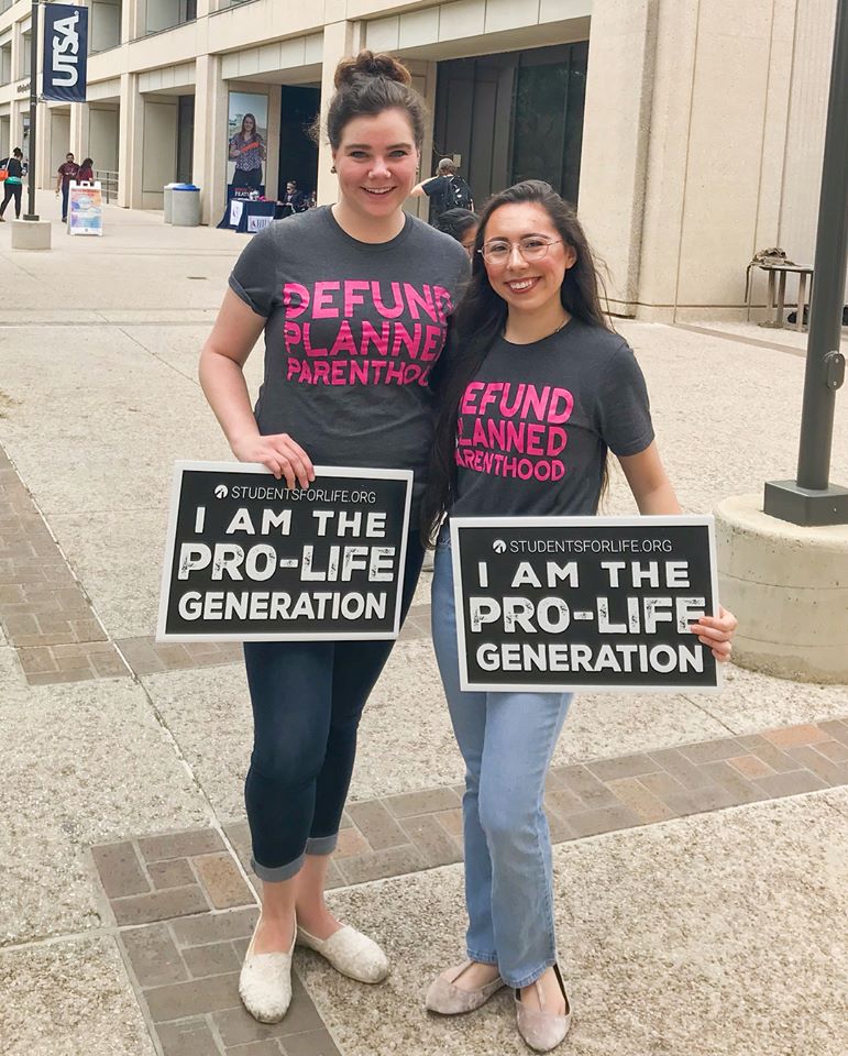 StudentsforLife's tweet photo. YES! #DefundPP https://t.co/pmIV4pJDxR