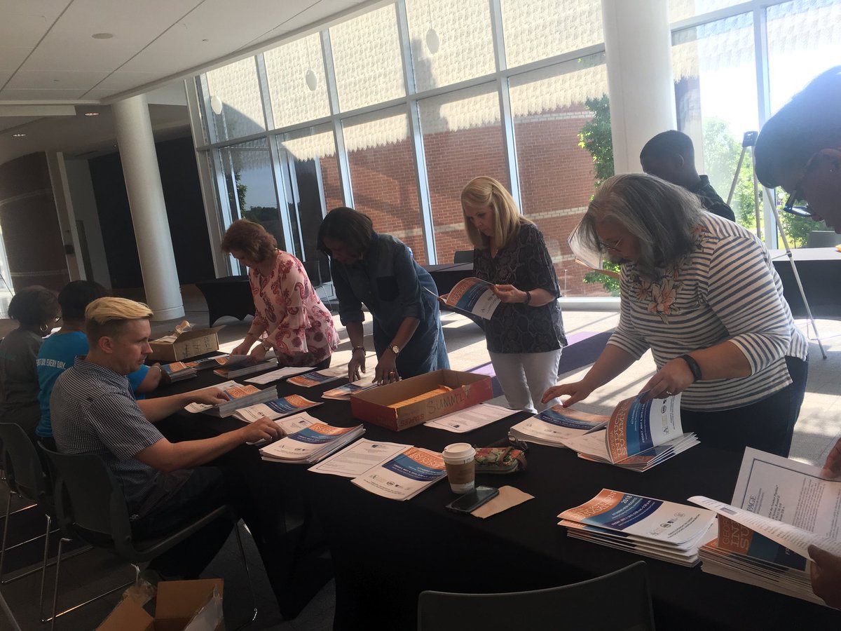 SherelleMinter's tweet photo. Preparing for #GAInductionSummit2018 @MGAstateU! @Learn2dayCT @RobertsOF_7 @kjwyler @flgunter @Atldepsupt https://t.co/20Xr9gfFBy