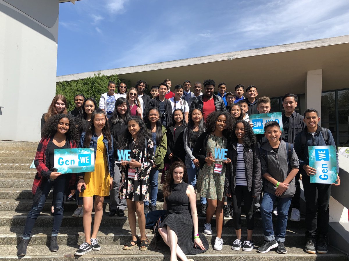 mrzphd's tweet photo. Seattle #WEDay. A generation of kids who make positive impact. #ShowcaseSchool #MIEExpert #MicrosoftEdu @AHAMRPCS https://t.co/dqIUs8vnXy