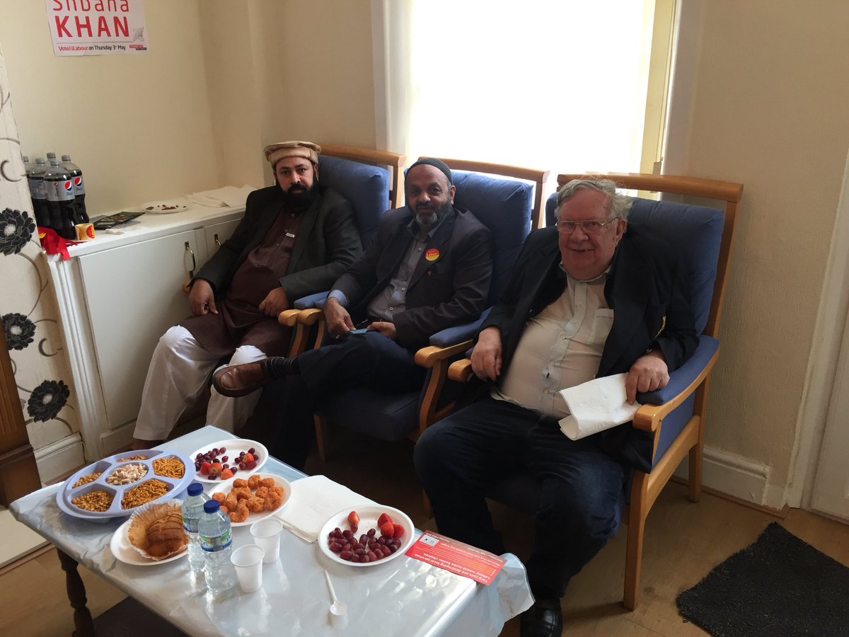 CllrRaja's tweet photo. Brilliant Response Today. Fingers Crossed for all the Labour candidates throughout the country. Thanks to all my Brothers, Uncles, Friends and fellow Councillors that came out to help. #BurnleyLabour #LabourDay2018 #LabourDoorstep @CllrLubna @LianPate @local_labour @BPYouth4Lab https://t.co/pPDW8P1oed