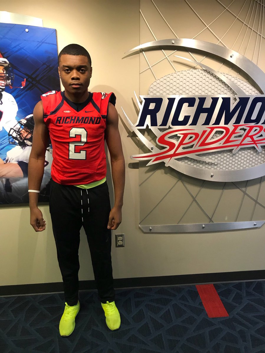 iamcasaan's tweet photo. Blessed to receive a offer from the University of Richmond🕷🔴 @MarcBacote https://t.co/kZK8KMueQl