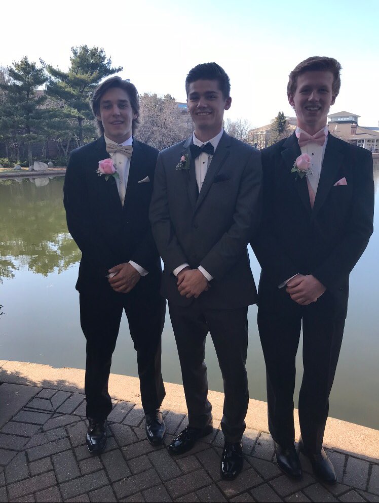 dylanpeck33's tweet photo. Happy bday Jared!! 🎉🎉 @JaredHanson8 I’m sorry it’s not tomorrow #uib https://t.co/xbTwDXEuVk