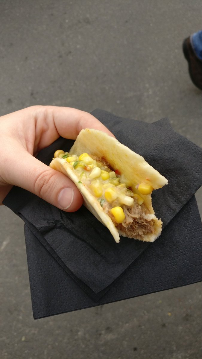 Blueseashell3's tweet photo. Taco #2 at #hippodemayo! https://t.co/7b4a50sdR3