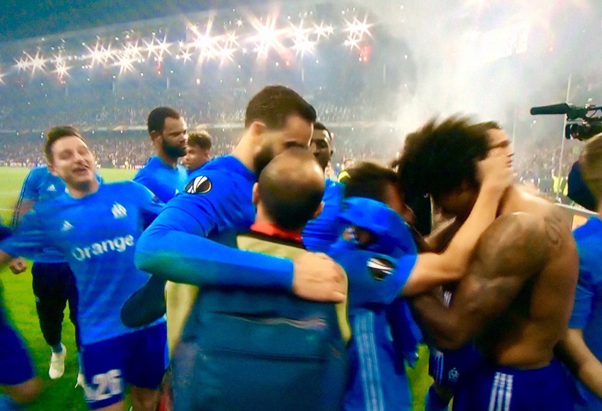 VGCU84's tweet photo. #RBSOM #FCSOM #OM Le plus grand club français, avec son meilleur public de France, se qualifie pour sa 5ème finale européenne... Allons la gagner ensemble à Lyon le 16 mai!!! #ForzaOM 🔵⚪️🔥🏆 https://t.co/GrlNEBUTVG