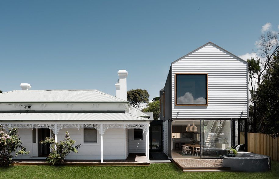 habitusliving's tweet photo. Sculptural Pavilions For The Sea Shore : Technē Architecture’s latest residential project sensitively and artfully reimagines one of the Mornington Peninsula’s oldest buildings. | https://t.co/3nJtEFyM6V - https://t.co/oIK2cV6FJq https://t.co/1RhEjtgpqS