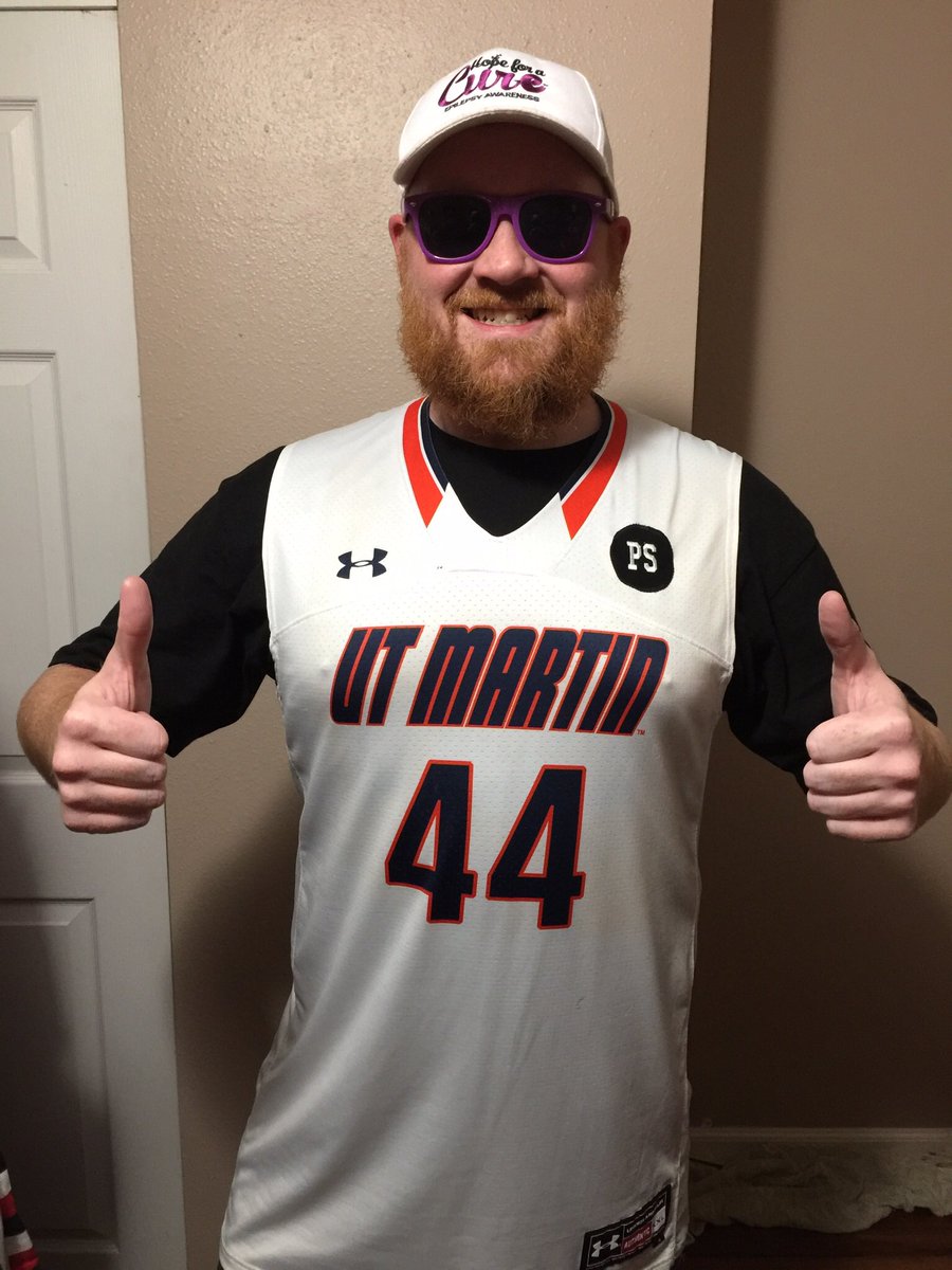 CBBJerseys4Hope's tweet photo. Hey @wavepapii5 🙏🏻 gotta say thanks to @UTMSports @SkyhawkHoops 🙏🏻 you guys in the @OVCSports are so awesome sending all 12 jerseys! #Epilepsy #OVC #CollegeBasketball https://t.co/GkuI0yjLCh